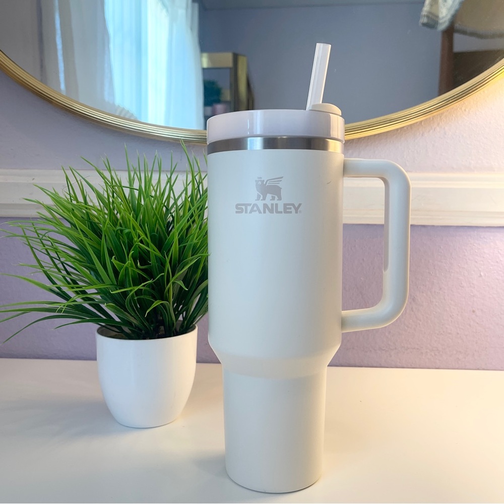 Stanley Quencher H2.0 FlowState Tumbler Cup - Picture 1 of 7